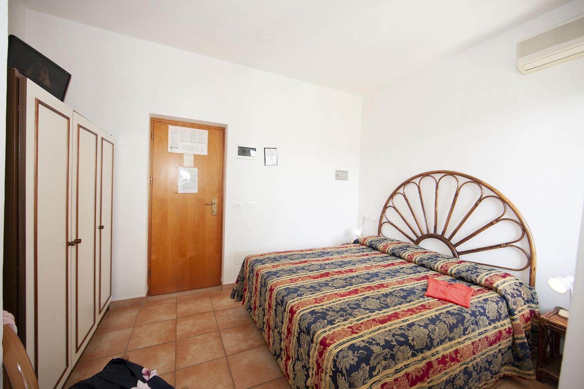 Hotel Santa Caterina มารินา ดิ กัมโป ภายนอก รูปภาพ