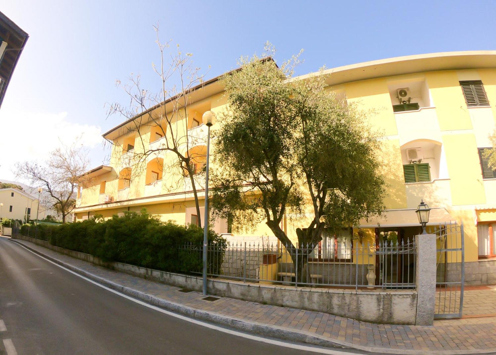 Hotel Santa Caterina มารินา ดิ กัมโป ภายนอก รูปภาพ