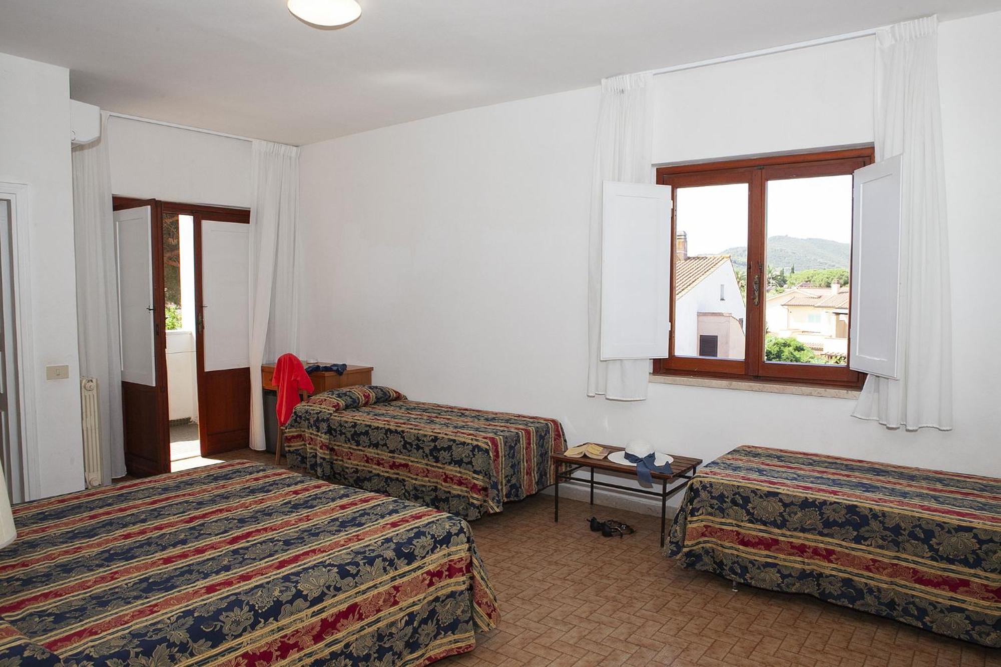 Hotel Santa Caterina มารินา ดิ กัมโป ภายนอก รูปภาพ