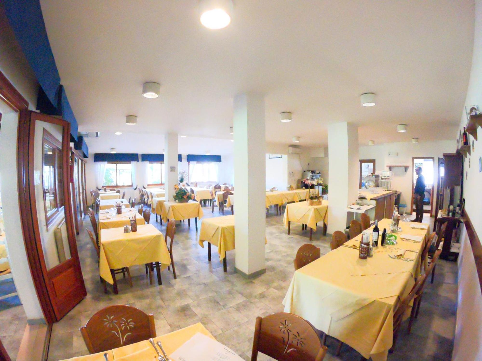 Hotel Santa Caterina มารินา ดิ กัมโป ภายนอก รูปภาพ