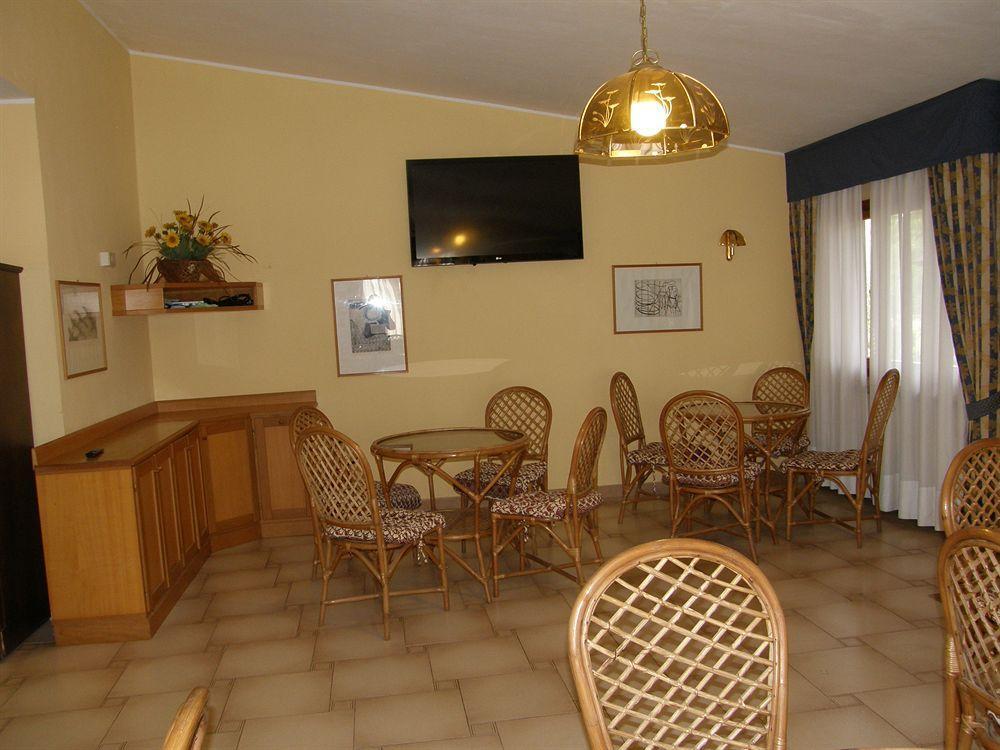 Hotel Santa Caterina มารินา ดิ กัมโป ภายนอก รูปภาพ